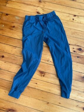 ☀️3/$25 Joggers periwinkle xs